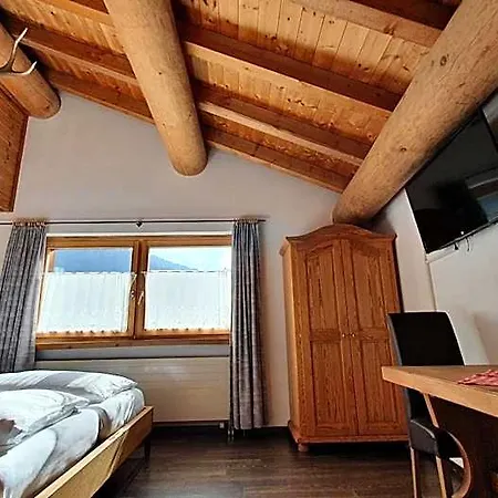 Suretta Hotel 2*
